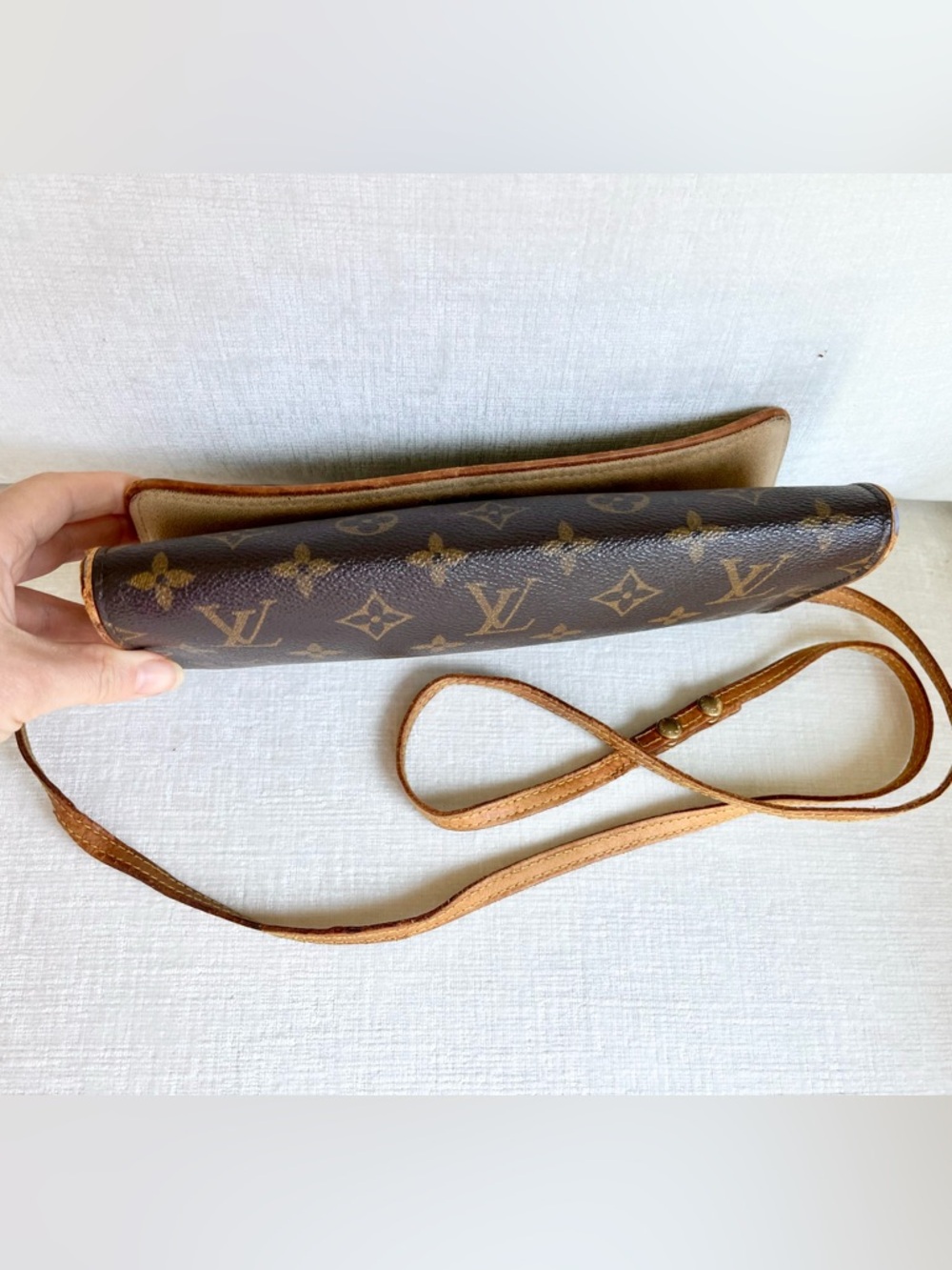 Louis Vuitton Monogram Leather Twin GM Pochette Crossbody Bag - Picture 7 of 8